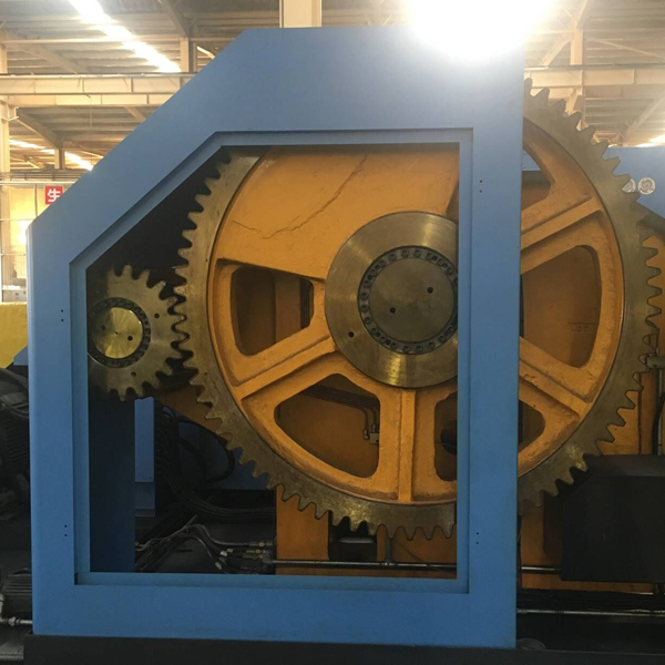 Cold pier machine gear